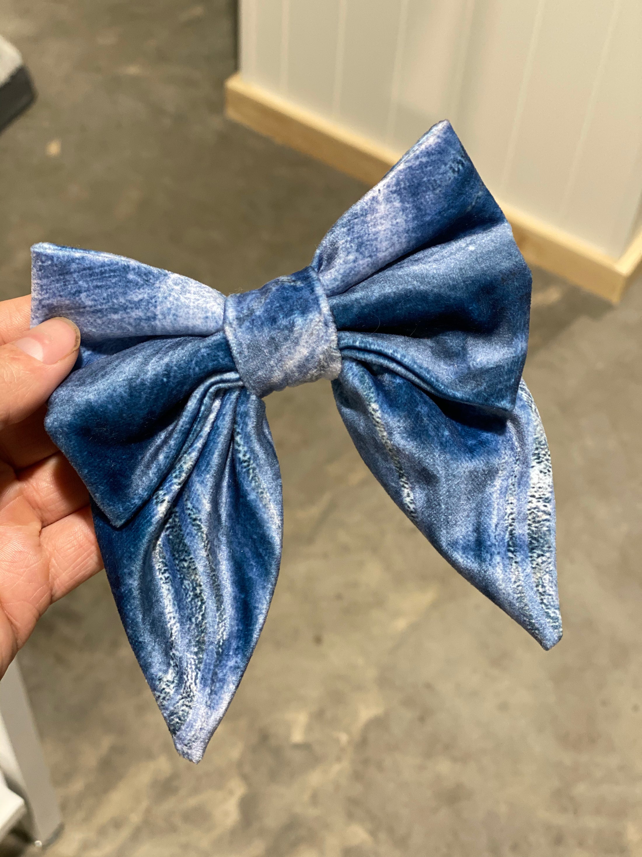 Maggie's ~ Handmade Sailor Bow